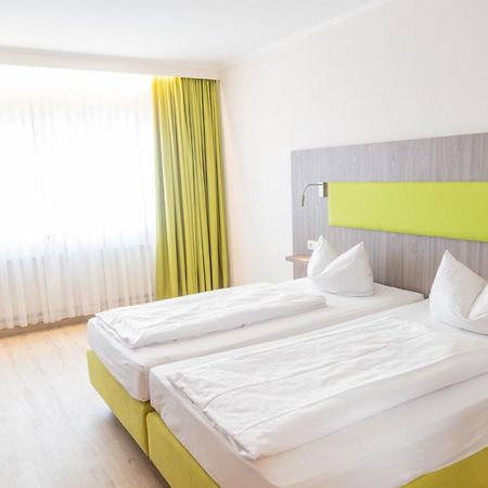 Das Ebertor - Hotel & Hostel Бопард Екстериор снимка