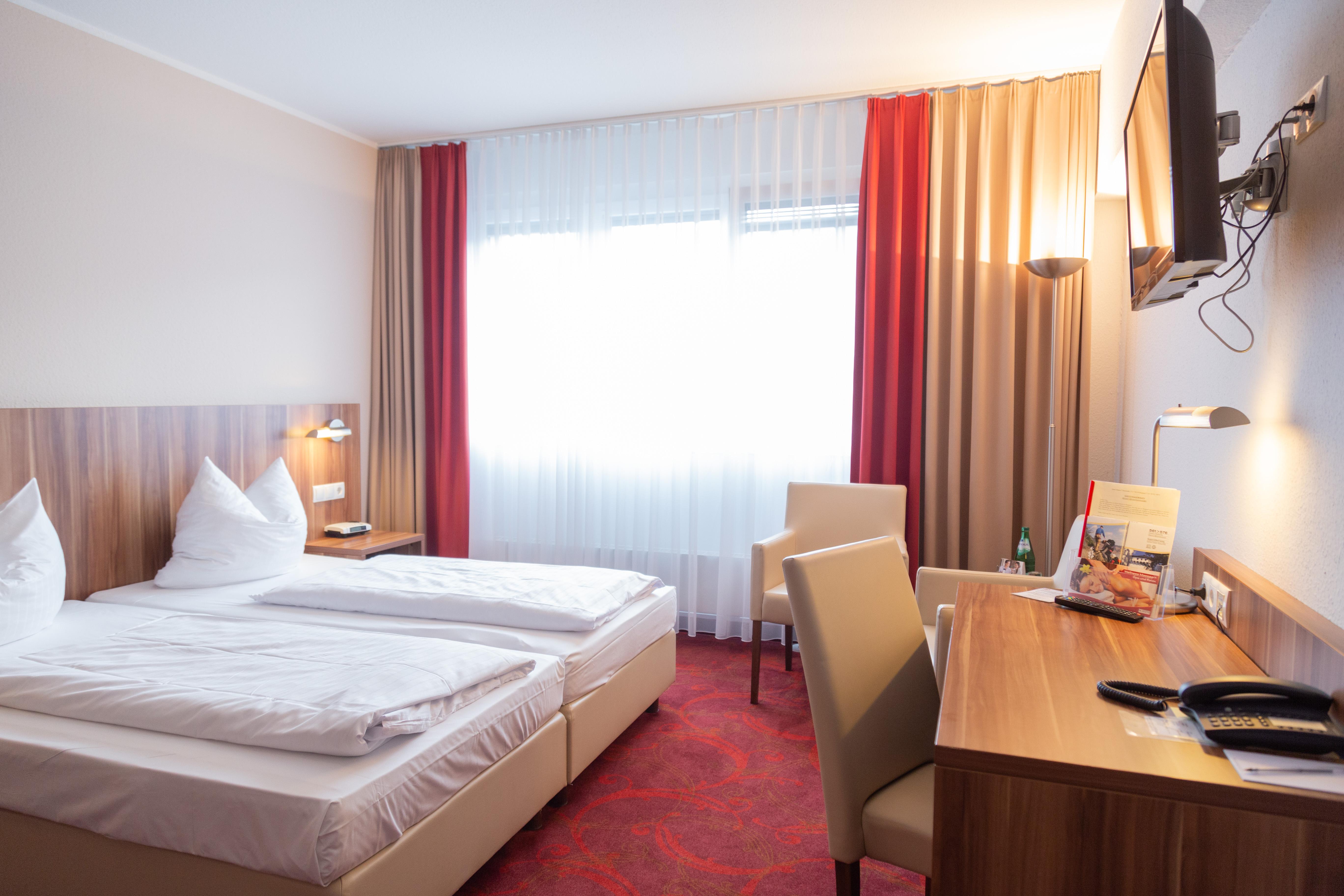 Das Ebertor - Hotel & Hostel Бопард Екстериор снимка