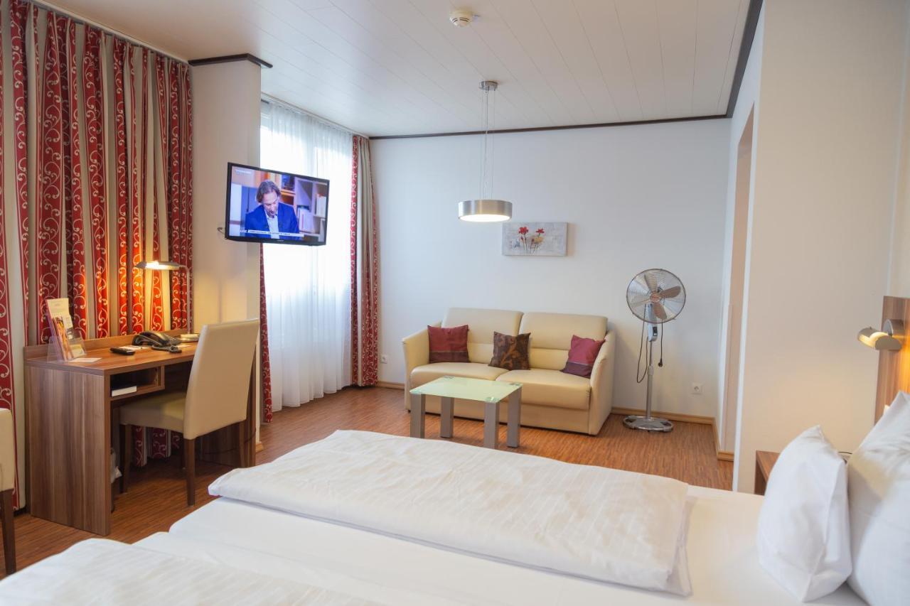 Das Ebertor - Hotel & Hostel Бопард Екстериор снимка