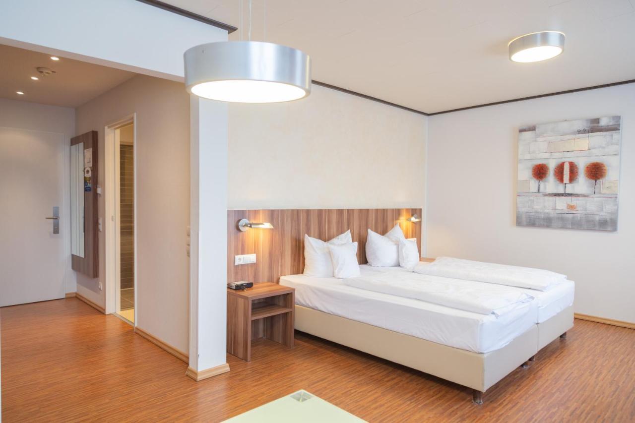 Das Ebertor - Hotel & Hostel Бопард Екстериор снимка